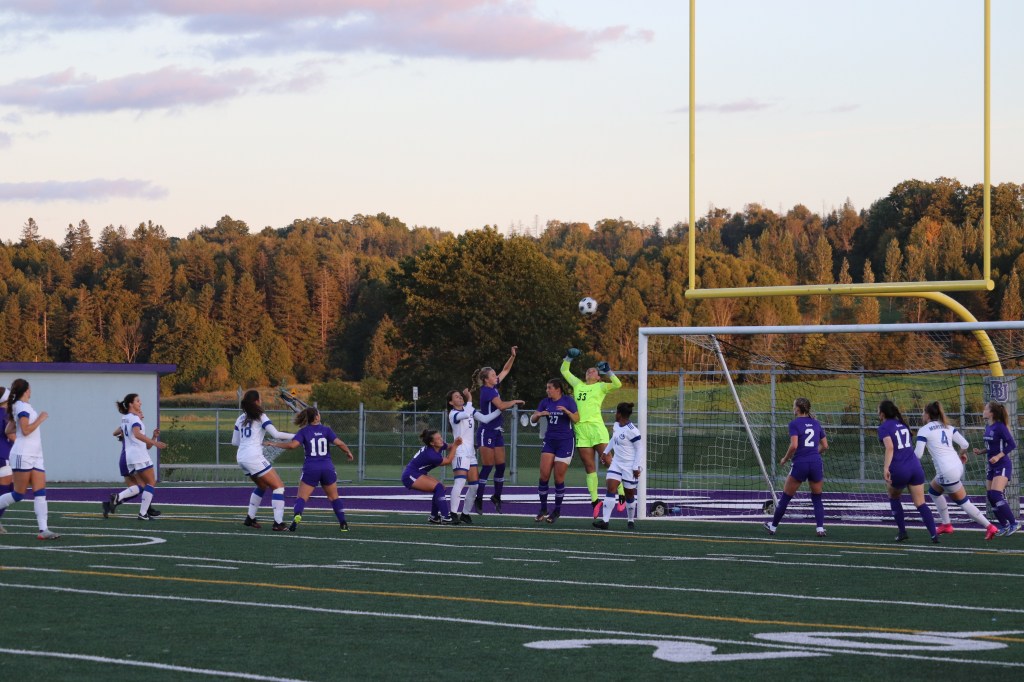 Women’s soccer faces some tough&nbsp;teams