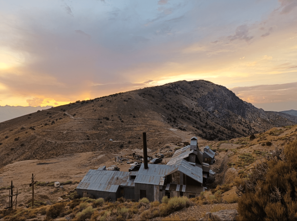 Diving into Death Valley: Bishop’s EAG students and faculty travel to Cerro Gordo to map abandoned silver&nbsp;mine