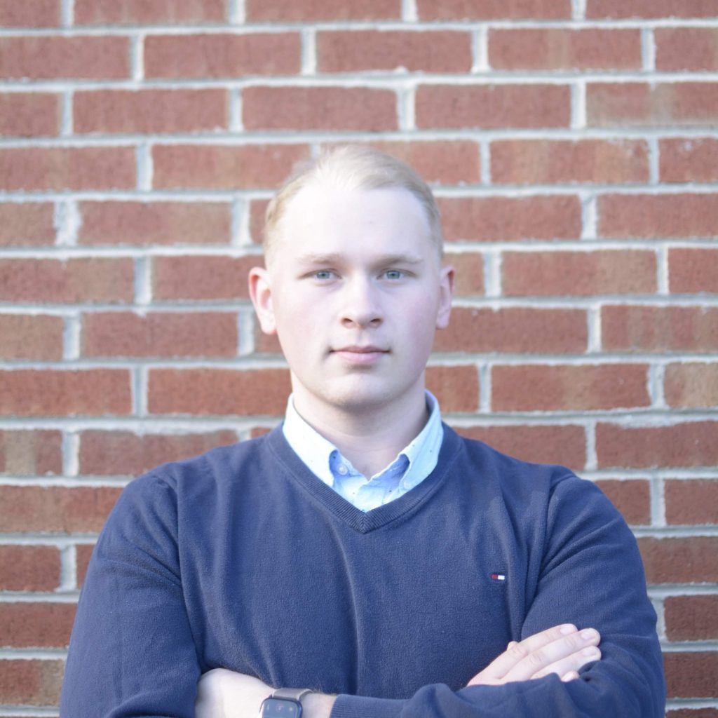 Hard hats and homework: A Bishop’s student builds his future 